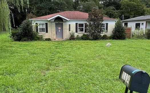 Single Family Home for Sale in Charlotte, NC 28214 – 3 Bedrooms, 2 Baths – $298000