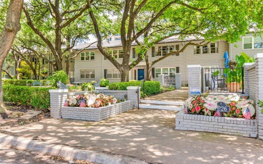 Condo for Sale in Dallas, TX 75225 – 2 Bedrooms, 2 Baths – $349900