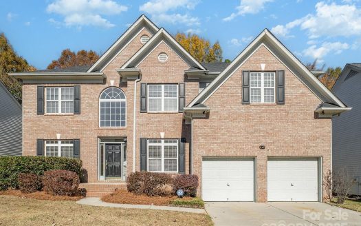 Single Family Home for Sale in Charlotte, NC 28262 – 5 Bedrooms, 3 Baths – $625000