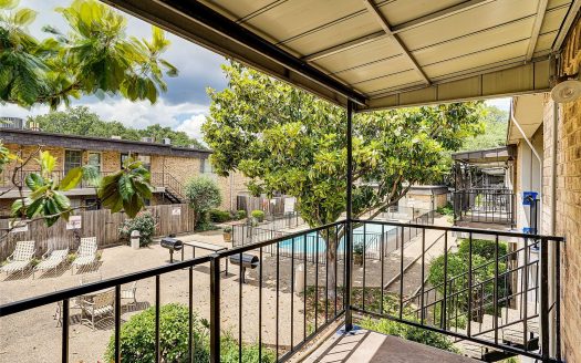 Condo for Sale in Dallas, TX 75230 – 1 Bedroom, 1 Bath – $139900