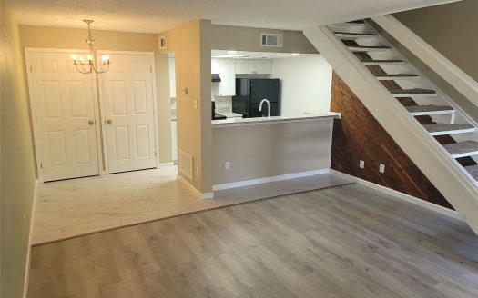 Condo for Sale in Dallas, TX 75236 – 1 Bedroom, 1 Bath – $99900