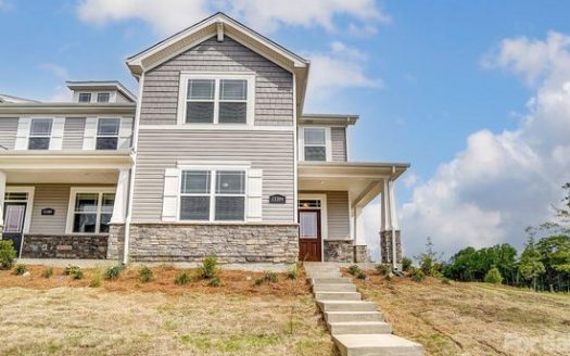 Townhouse for Sale in Charlotte, NC 28269 – 3 Bedrooms, 3 Baths – $399990