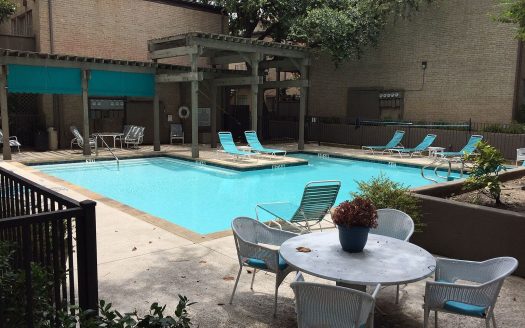 Condo for Sale in Dallas, TX 75230 – 1 Bedroom, 1 Bath – $125900