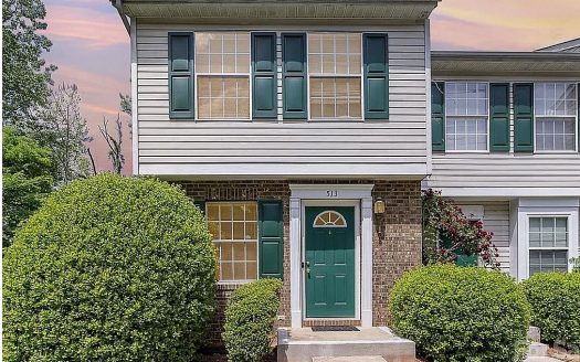 Townhouse for Sale in Charlotte, NC 28262 – 3 Bedrooms, 2 Baths – $225000