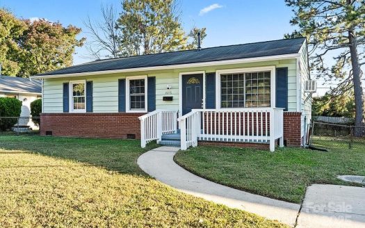 Single Family Home for Sale in Charlotte, NC 28216 – 3 Bedrooms, 1 Baths – $269000