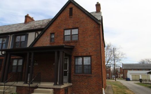 2-Bedroom Townhouse for Rent in Columbus, OH 43212 – $1550/mo | 1 Baths | Updated 2025