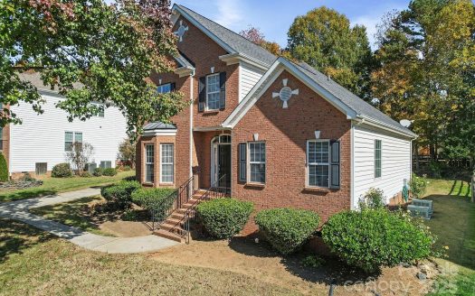 Single Family Home for Sale in Charlotte, NC 28269 – 4 Bedrooms, 3 Baths – $575000