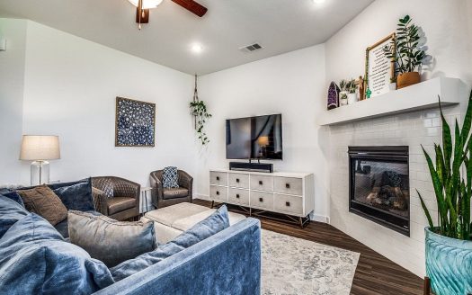 Single Family Home for Sale in Roanoke, TX 76262 – 4 Bedrooms, 3 Baths – $509900