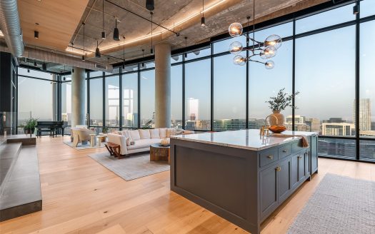Condo for Sale in Dallas, TX 75219 – 1 Bedroom, 3 Baths – $2995000