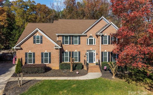 Single Family Home for Sale in Charlotte, NC 28277 – 5 Bedrooms, 4 Baths – $915000