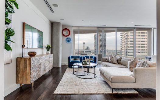 Condo for Sale in Dallas, TX 75219 – 1 Bedroom, 2 Baths – $560000