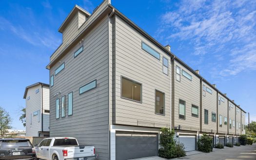 Townhouse for Sale in Dallas, TX 75206 – 2 Bedrooms, 3 Baths – $575000