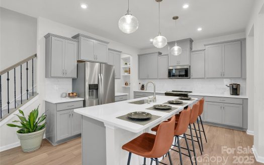 Townhouse for Sale in Charlotte, NC 28278 – 3 Bedrooms, 3 Baths – $410000