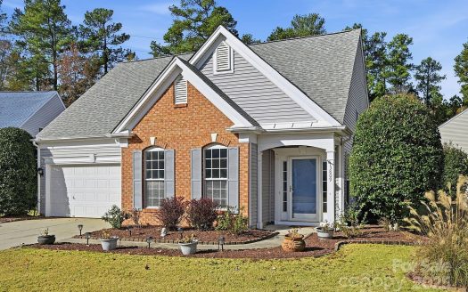 Single Family Home for Sale in Charlotte, NC 28269 – 3 Bedrooms, 3 Baths – $435000