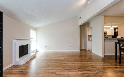 Condo for Sale in Dallas, TX 75244 – 2 Bedrooms, 2 Baths – $143000