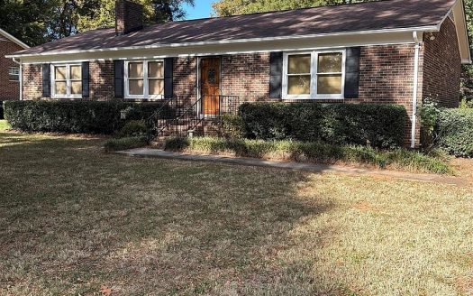 Single Family Home for Sale in Charlotte, NC 28216 – 2 Bedrooms, 2 Baths – $289900