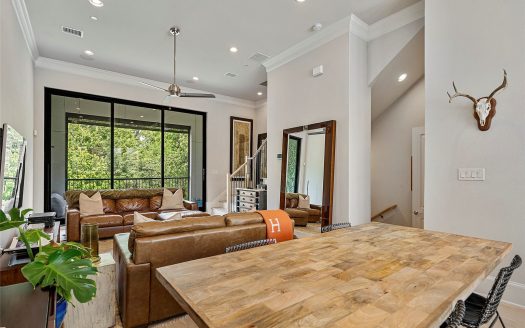 Townhouse for Sale in Dallas, TX 75219 – 3 Bedrooms, 4 Baths – $689000