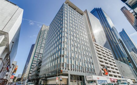 Condo for Sale in Dallas, TX 75201 – 1 Bedroom, 2 Baths – $239900