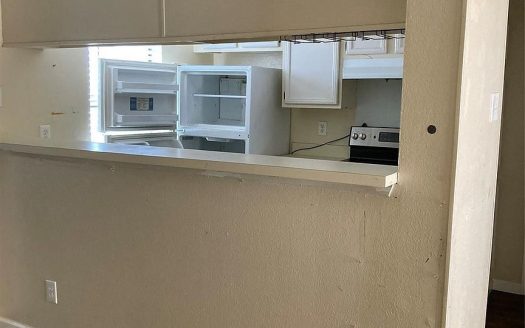 Condo for Sale in Dallas, TX 75243 – 2 Bedrooms, 2 Baths – $129000