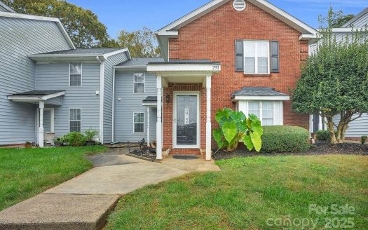 Condo for Sale in Charlotte, NC 28212 – 2 Bedrooms, 2 Baths – $199000
