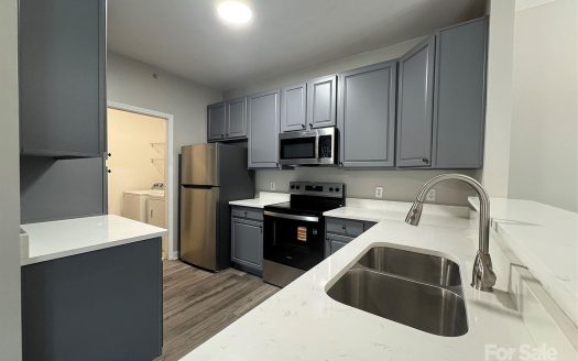 Condo for Sale in Charlotte, NC 28262 – 2 Bedrooms, 2 Baths – $235000