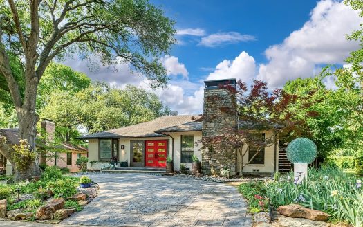 Single Family Home for Sale in Dallas, TX 75218 – 4 Bedrooms, 4 Baths – $899900