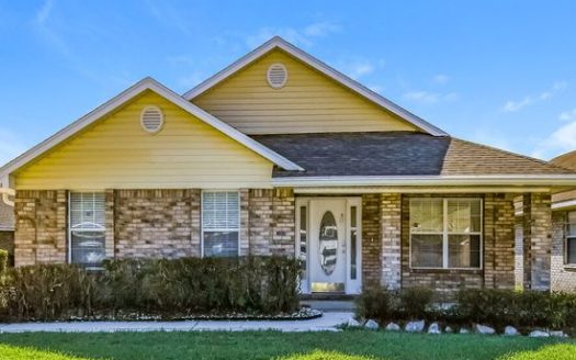 3-Bedroom Single Family Home for Rent in Jacksonville, FL 32244 – $2085/mo | 2 Baths | Updated 2025