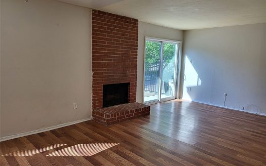 Condo for Sale in Dallas, TX 75231 – 2 Bedrooms, 2 Baths – $189000