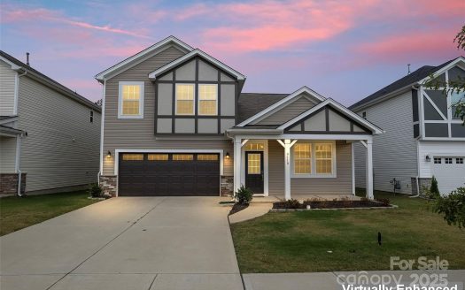 Single Family Home for Sale in Charlotte, NC 28269 – 3 Bedrooms, 3 Baths – $497000