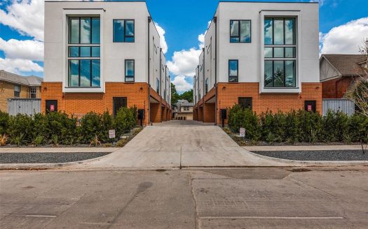 Condo for Sale in Dallas, TX 75219 – 2 Bedrooms, 3 Baths – $718000
