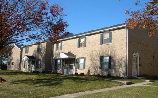 2-Bedroom Townhouse for Rent in Columbus, OH 43220 – $1675/mo | 2 Baths | Updated 2025
