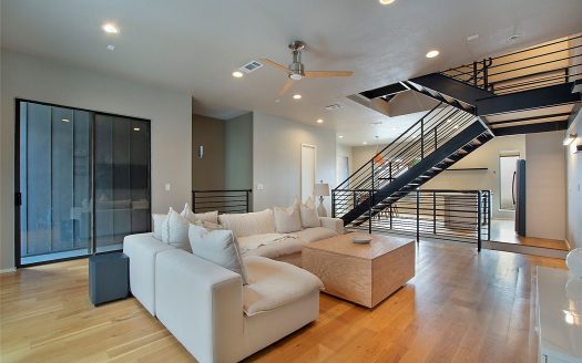 Townhouse for Sale in Dallas, TX 75206 – 3 Bedrooms, 4 Baths – $699000