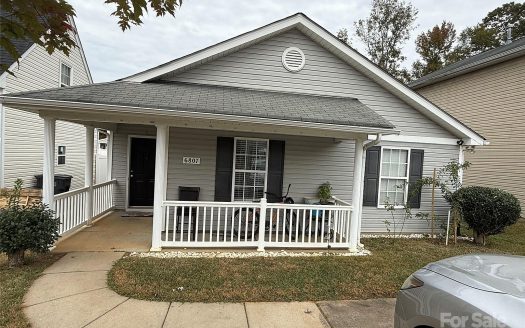 Single Family Home for Sale in Charlotte, NC 28269 – 3 Bedrooms, 2 Baths – $315000