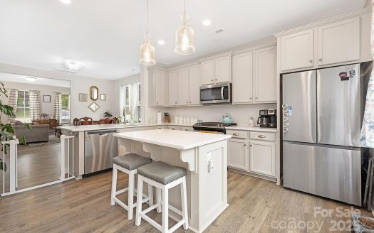Single Family Home for Sale in Charlotte, NC 28205 – 3 Bedrooms, 3 Baths – $529900