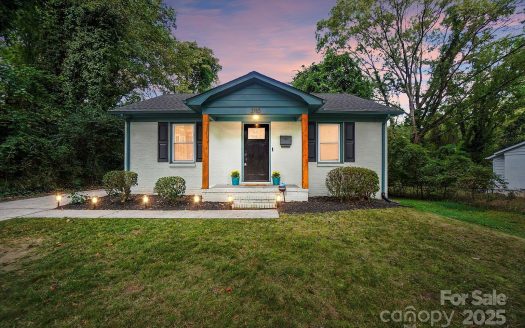 Single Family Home for Sale in Charlotte, NC 28205 – 2 Bedrooms, 1 Baths – $320000