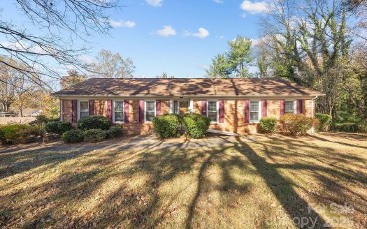 Single Family Home for Sale in Charlotte, NC 28213 – 3 Bedrooms, 2 Baths – $350000
