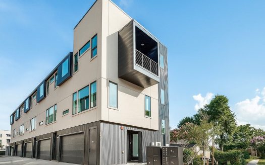 Townhouse for Sale in Dallas, TX 75219 – 2 Bedrooms, 3 Baths – $499000