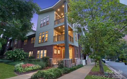 Condo for Sale in Charlotte, NC 28203 – 4 Bedrooms, 4 Baths – $1025000