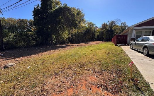 Lot for Sale in Charlotte, NC 28216 – 1 Bedroom, 1 Bath – $159900