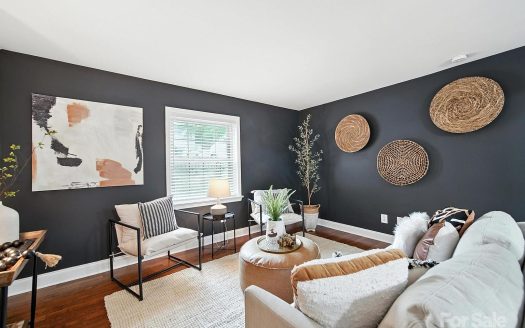 Condo for Sale in Charlotte, NC 28209 – 2 Bedrooms, 2 Baths – $220000