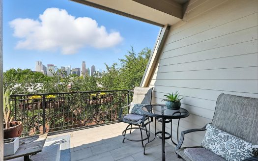 Condo for Sale in Dallas, TX 75204 – 3 Bedrooms, 4 Baths – $525000