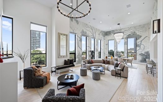 Condo for Sale in Charlotte, NC 28202 – 4 Bedrooms, 3 Baths – $2995000