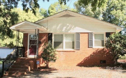 Multi Family Home for Sale in Charlotte, NC 28205 – 4 Bedrooms, 2 Baths – $570000