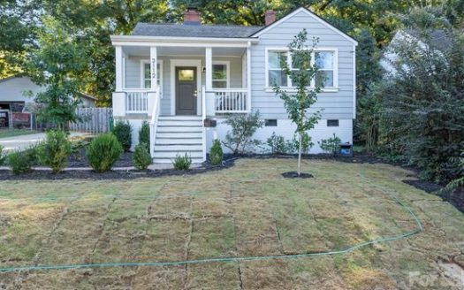 Single Family Home for Sale in Charlotte, NC 28208 – 3 Bedrooms, 1 Baths – $410000