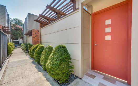 Condo for Sale in Dallas, TX 75204 – 2 Bedrooms, 2 Baths – $449000