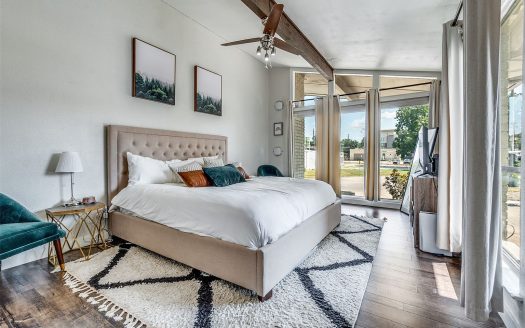 Condo for Sale in Dallas, TX 75219 – 2 Bedrooms, 3 Baths – $269000
