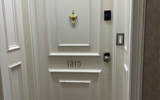 Condo for Sale in Dallas, TX 75248 – 2 Bedrooms, 2 Baths – $325000