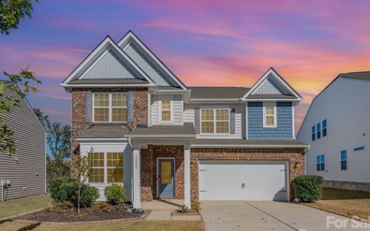 Single Family Home for Sale in Charlotte, NC 28273 – 5 Bedrooms, 5 Baths – $575000