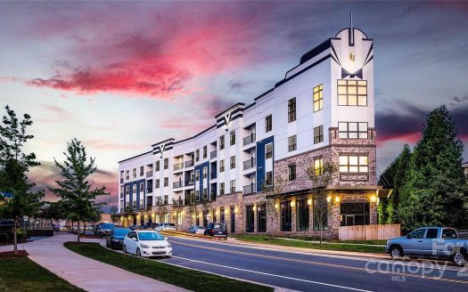 Condo for Sale in Charlotte, NC 28205 – 2 Bedrooms, 3 Baths – $499900