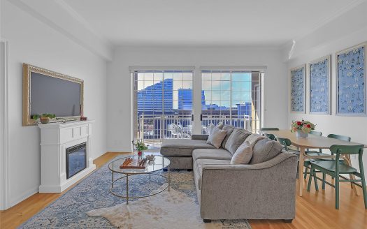 Condo for Sale in Dallas, TX 75219 – 2 Bedrooms, 2 Baths – $418000